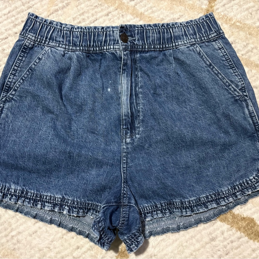 American Eagle Outfitters Mom Short Ruffle Hem Denim Shorts